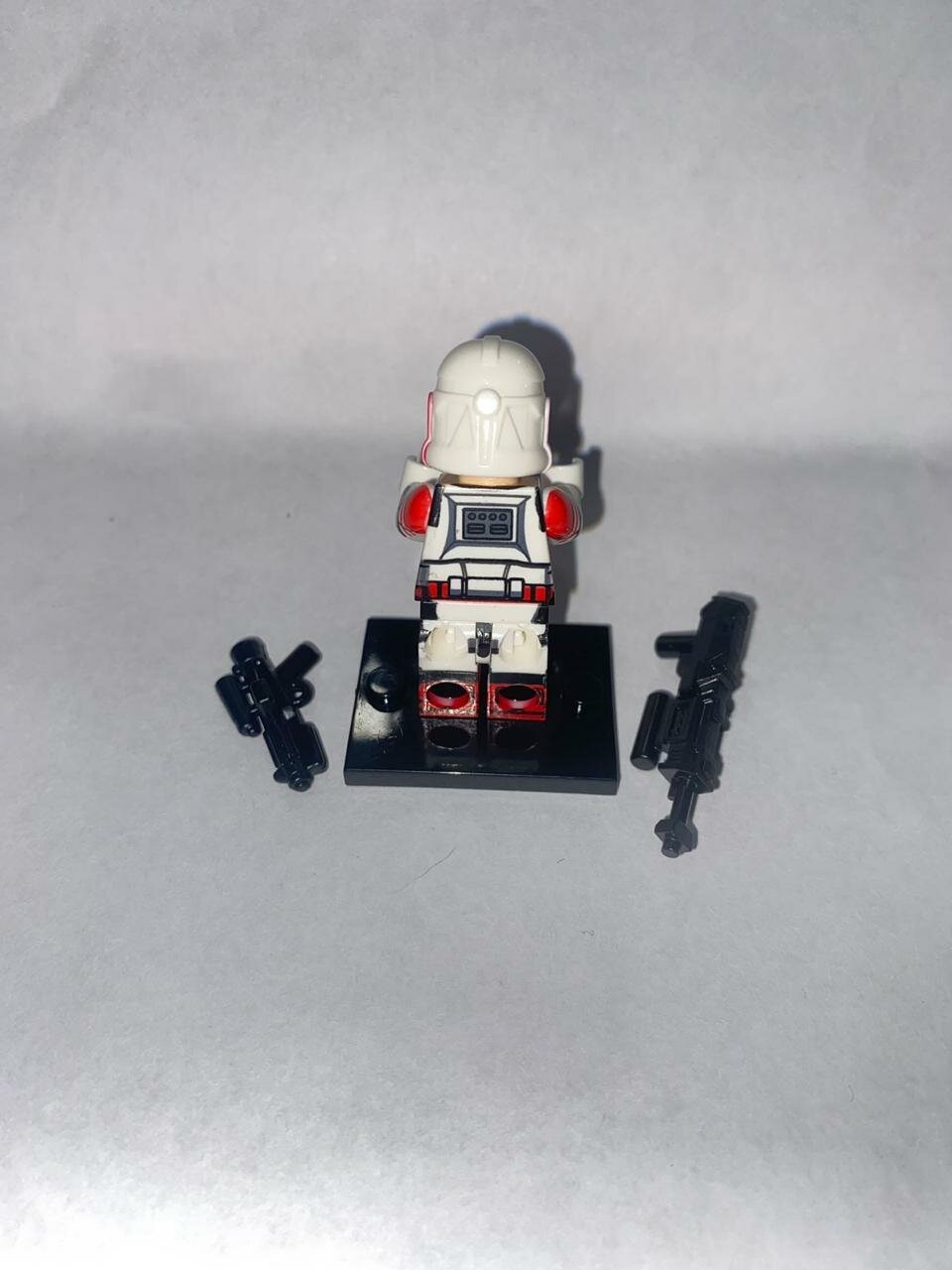 Минифигурка «Шоктрупер Гвардии Корусанта», фигурка серии "Клоны" Star Wars, совместима с конструкторами Lego — фото 1