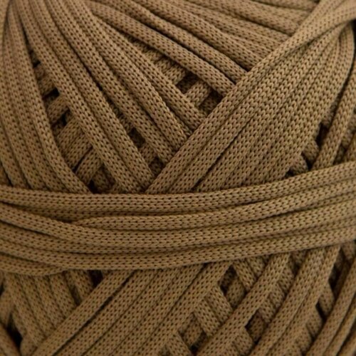 Полиэфирный шнур ПЭШ3 капучино Арт.328 Состав 100% Полиэфир Производитель КнитКорд Вес мотка 370 Длина 200 Диаметр 3