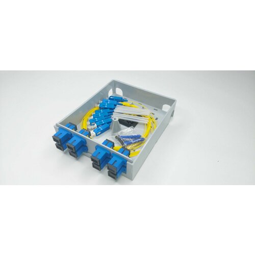 Настенный кросс (пластик) укомплектованный КРН-8микро портов SC