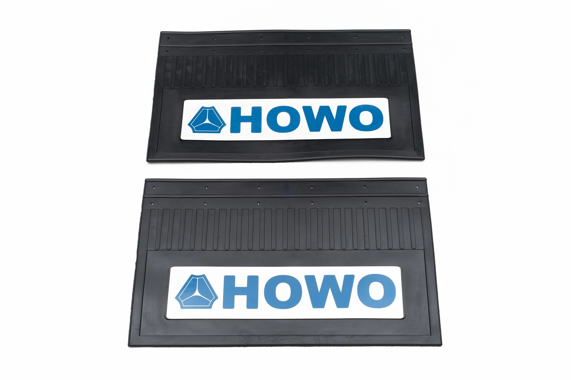 Брызговики задние светоотражающие HOWO черная резина с синей надписью (комплект) 585х365