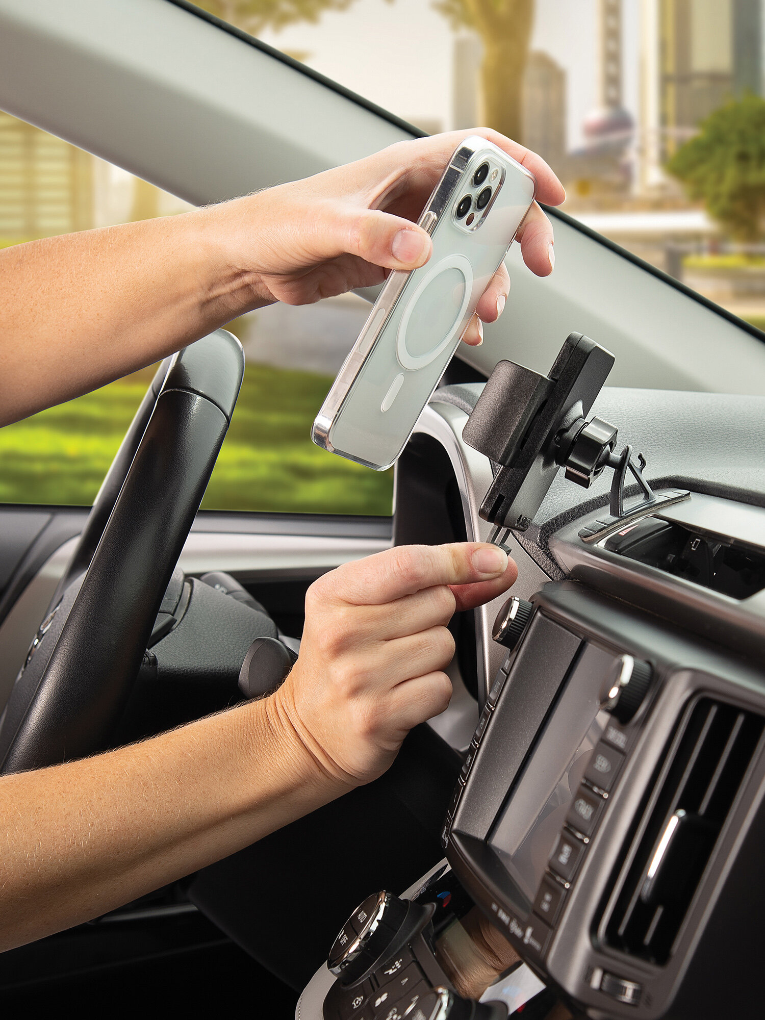 Держатель для телефона Nite Ize Squeeze Universal Dash Mount — фото 1