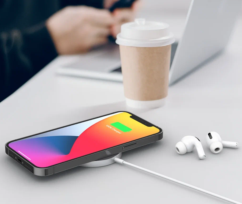 Беспроводная зарядка для iPhone, AirPods / Быстрая зарядка 15W / MagSafe — фото 1