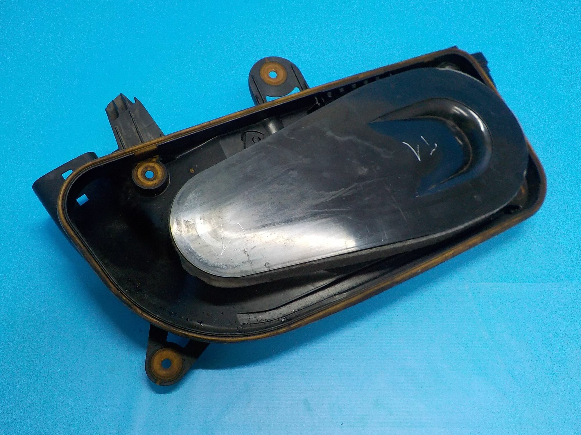 Корпус воздушного фильтра BMW 5-серия F10/F11 2009-2016 13717812462 - Б/У
