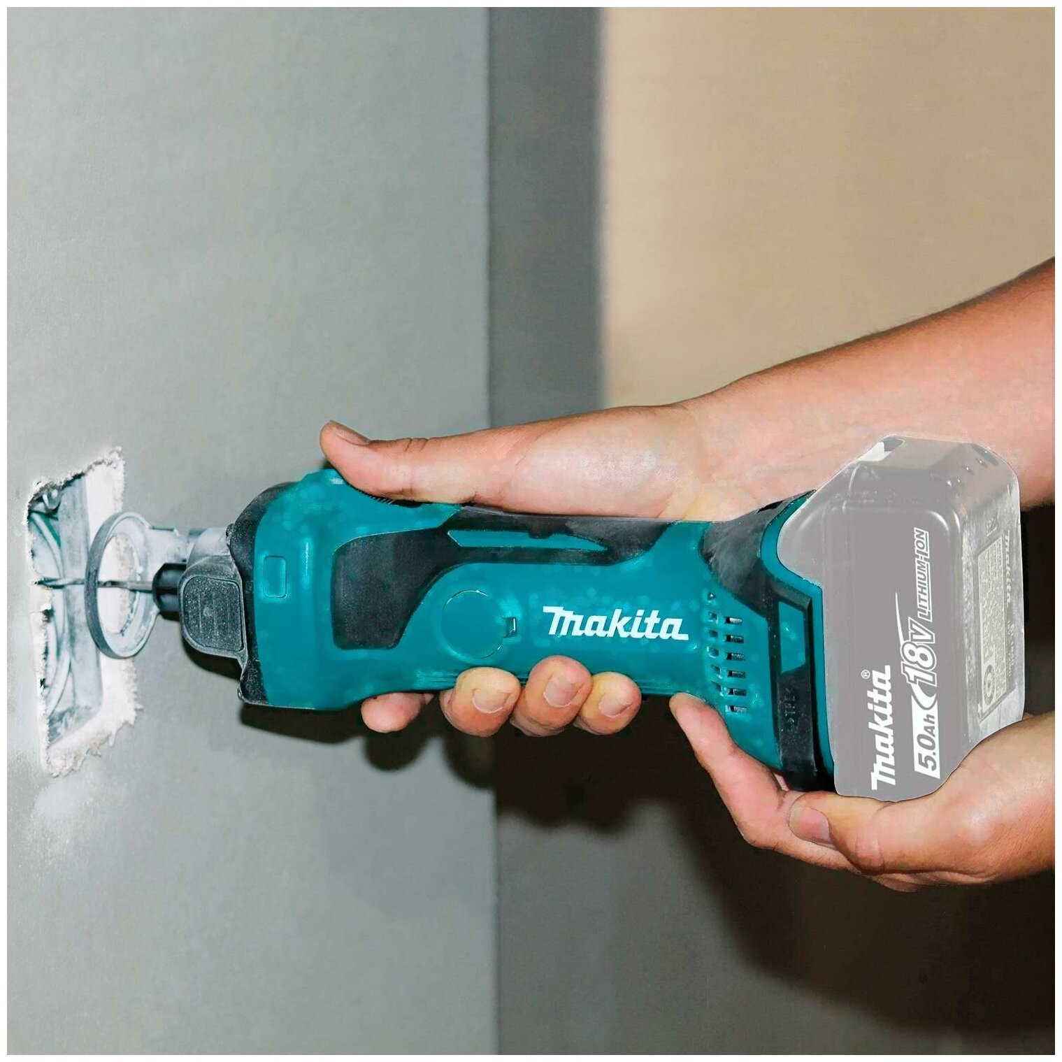 Фрезер MAKITA DCO180Z 18В LI-ION 30000об/м цанга-3.18/6.35мм 1.4кг кор БЕЗ АКК.и ЗУ - фото №9
