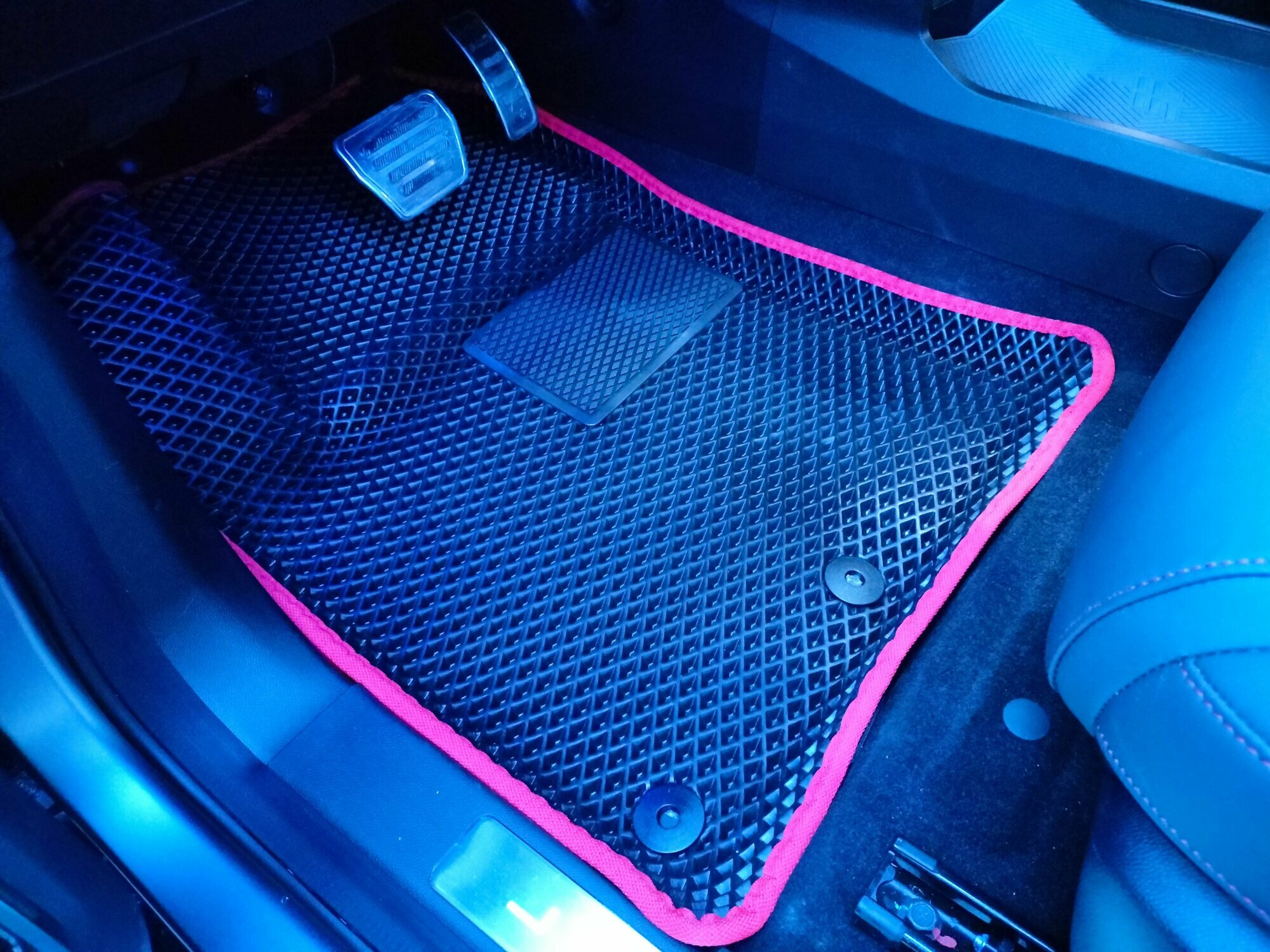 3D EVA ковры с бортами на автомобиль JETOUR T2