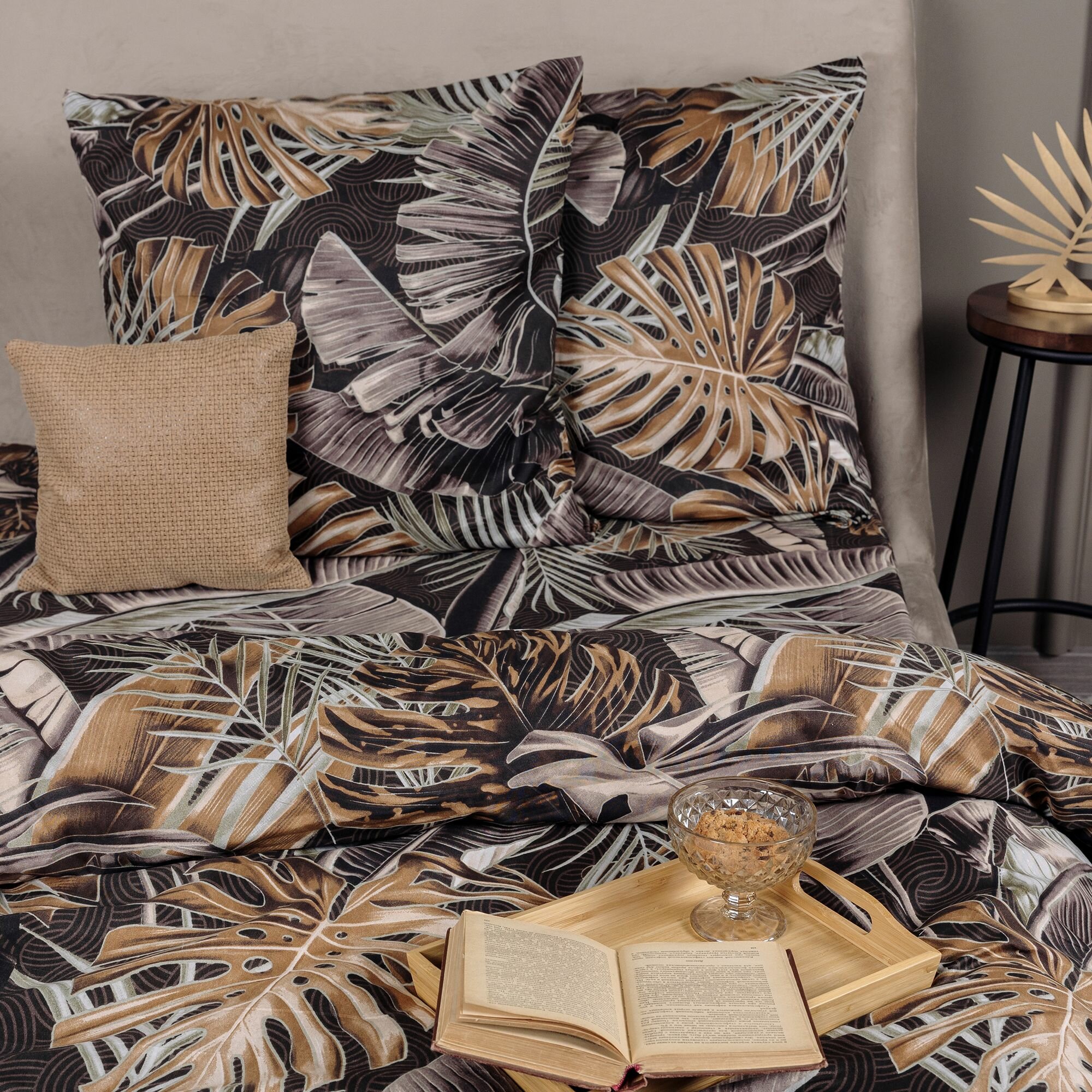 Комплект постельного белья 2 спальный с Евро простыней (2 нав. 70х70) Полисатин Galtex Тропический лес, шоколад
