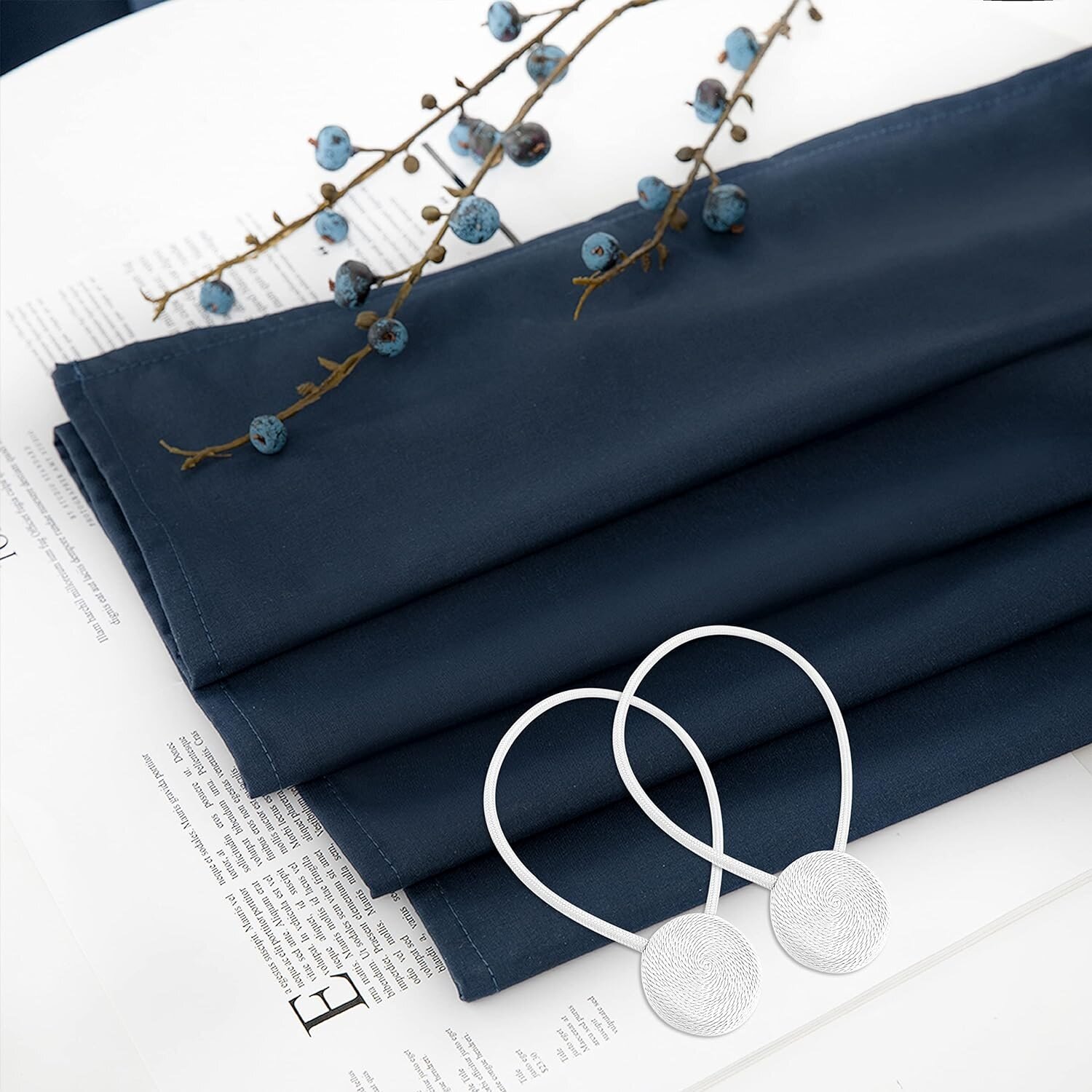 Подхват для штор магнитный, 2 шт, белый, для классических штор — фото 1