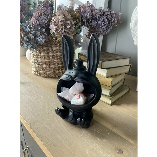 Заяц конфетница