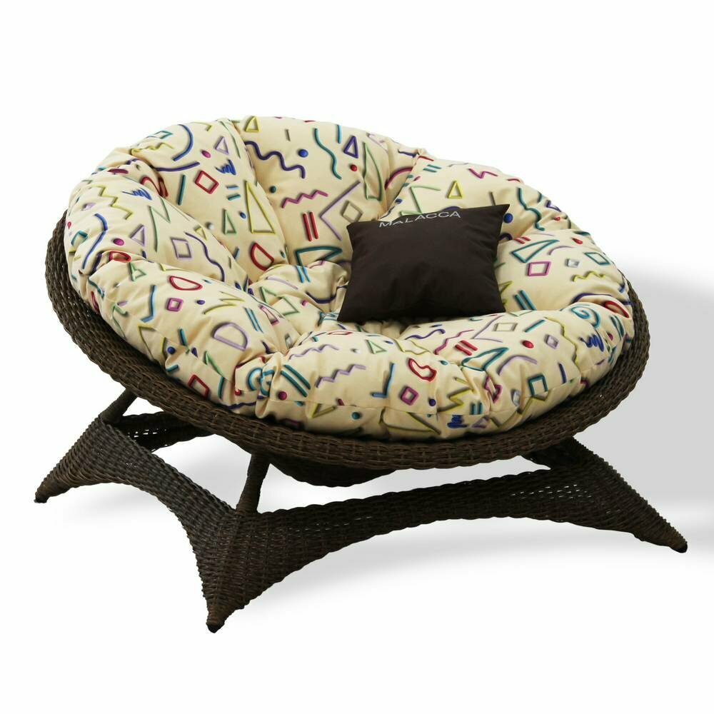 Кресло садовое из искусственного ротанга для отдыха в саду и на террасе, цвет зебрано с подушкой