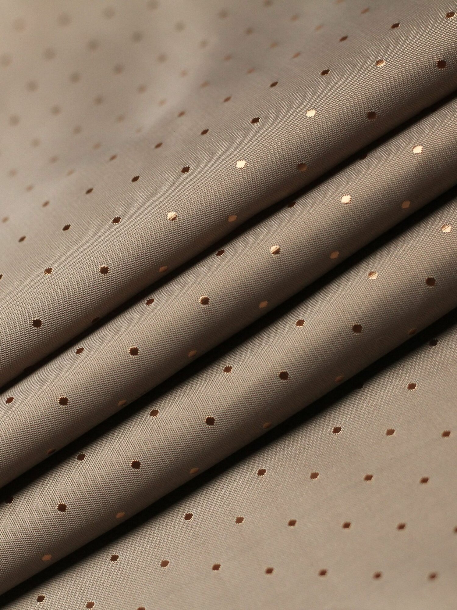 Ткань подкладочная жаккард. Бежевая горох. S148/28 Отрез 1 метр. MDC FABRICS. Поливискоза вискоза