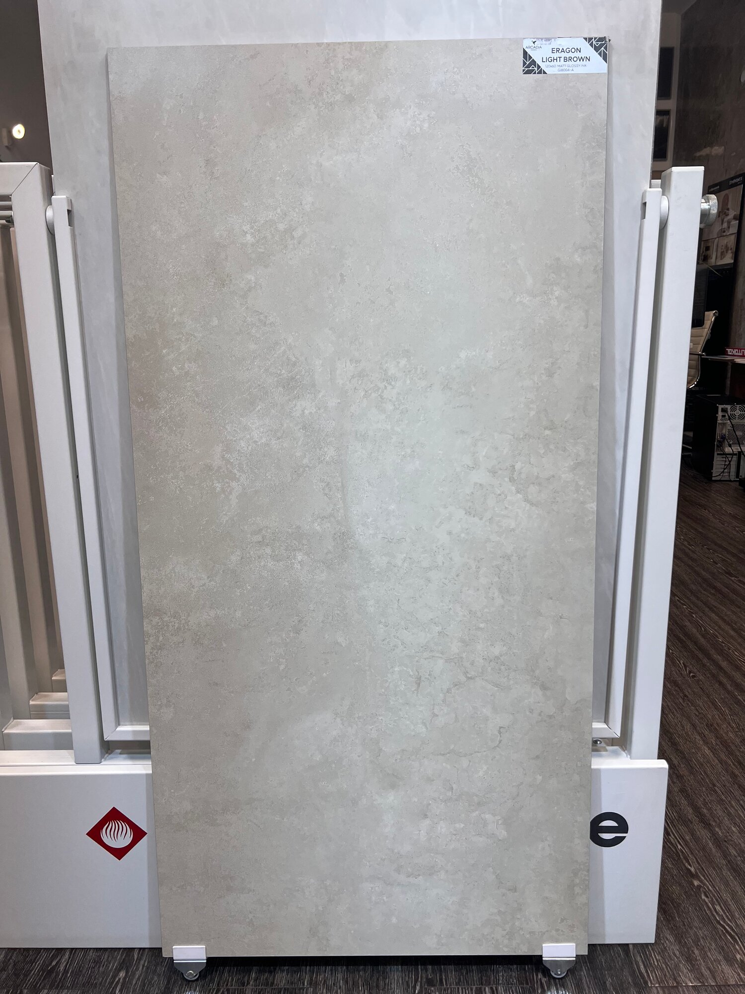 Керамогранит 1200 × 600 мм ERAGON LIGHT BROWN Поверхность: Матовая с глянцевым эффектом (цена за 1 плитку 072м2)