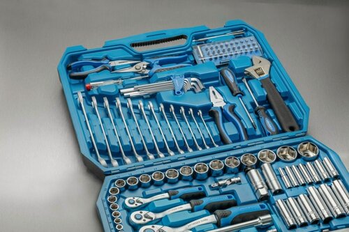 Изображение товара Набор инструментов HOEGERT 1/4, 3/8, 1/2 131 предметов, универсальный