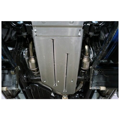 Защита ТСС КПП и РК Toyota Land Cruiser 300 ZKTCC00504 (с 2021 г. в.)
