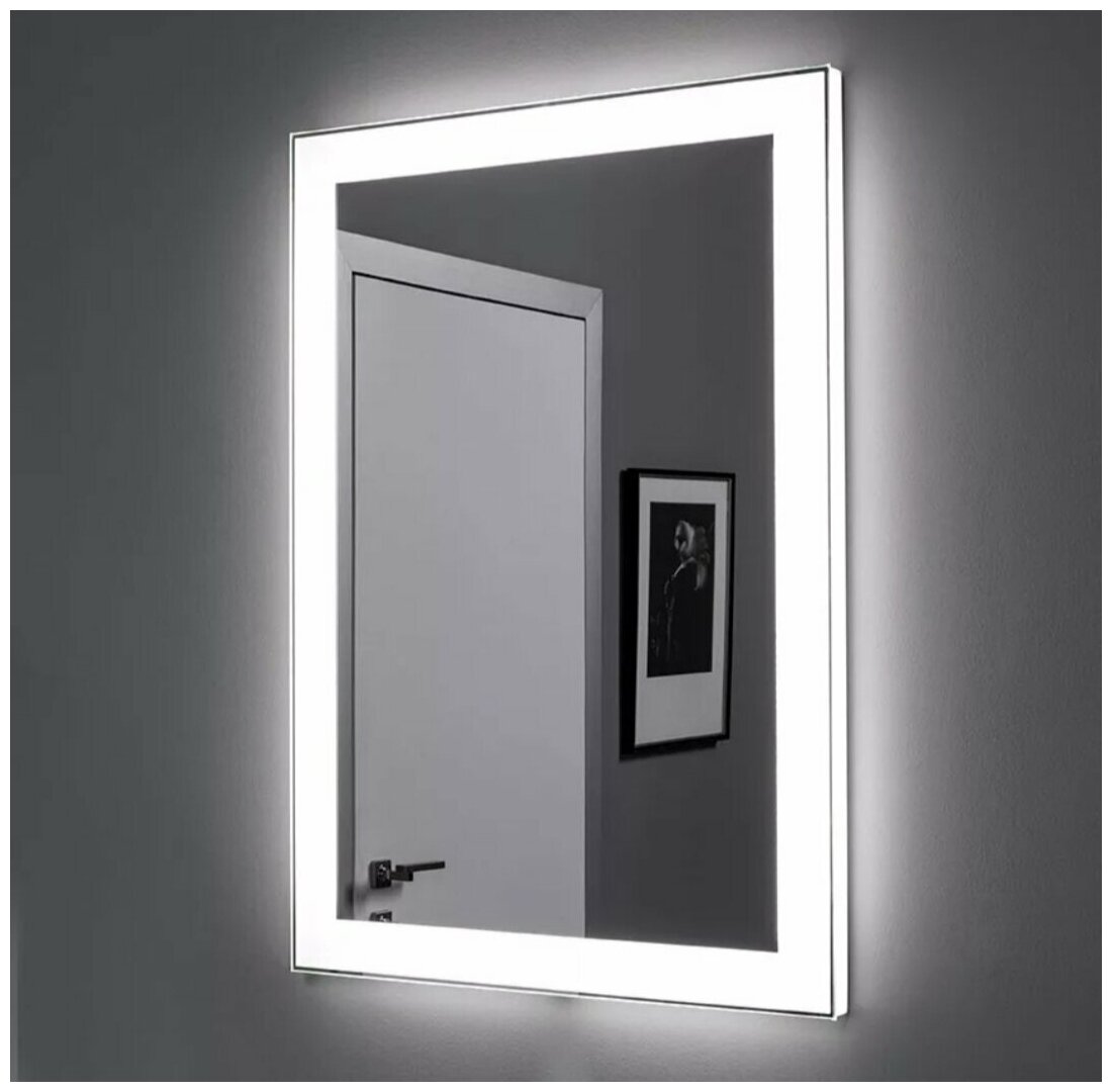Зеркало в ванную со светодиодной подсветкой и сенсором