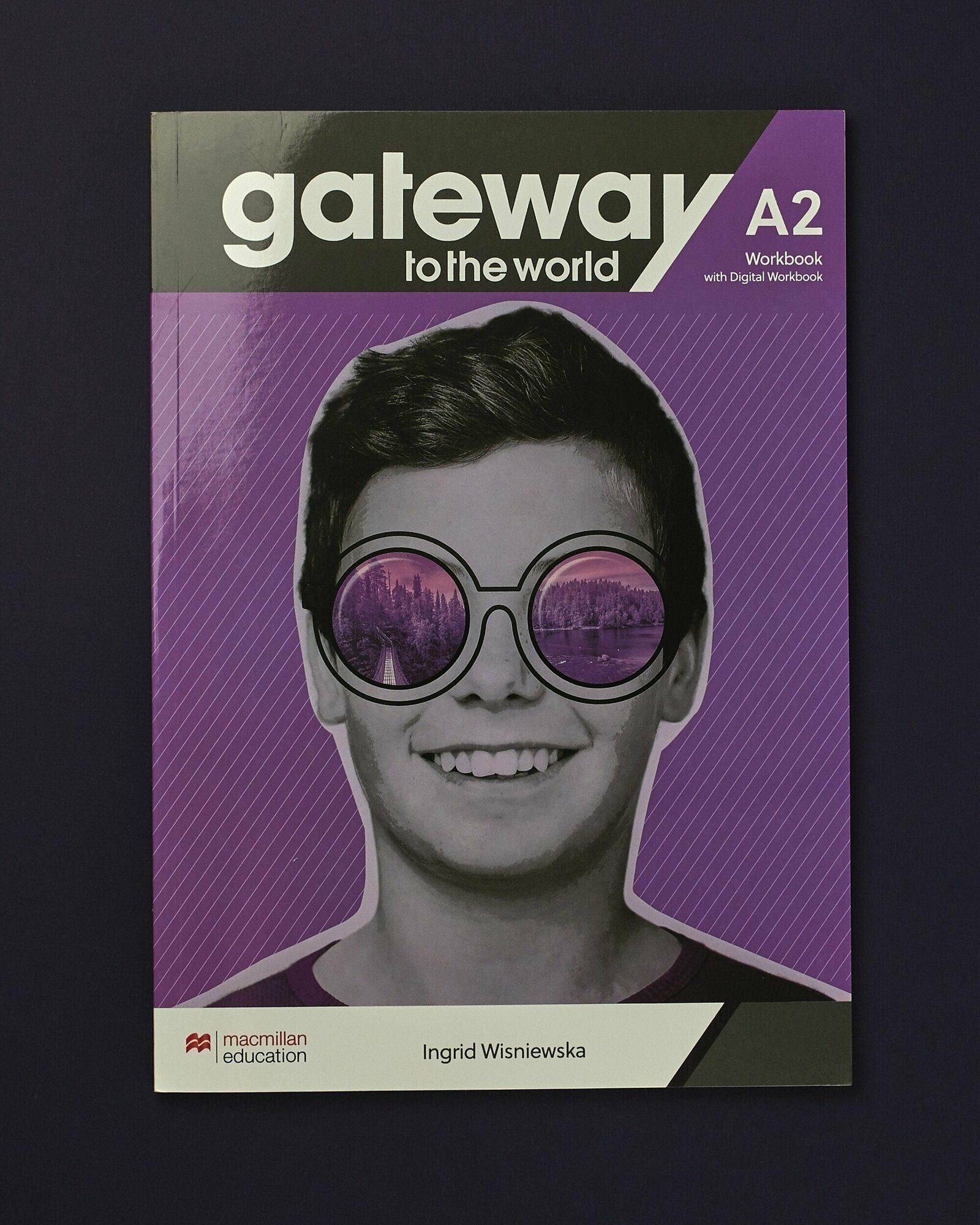 Комплект Gateway to the World A2 Student's Book + Workbook + Digital (SB+WB+App) - фото №9