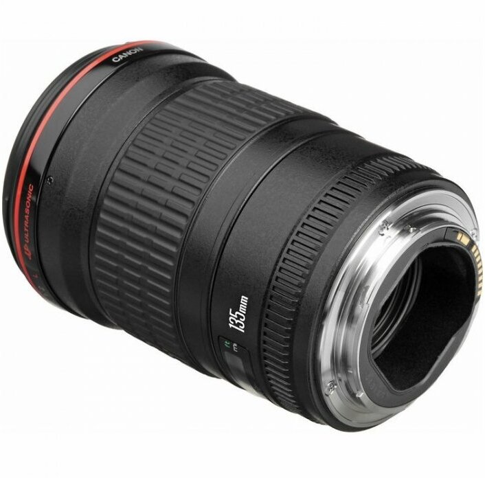 Canon 135mm f/2.0L EF USM