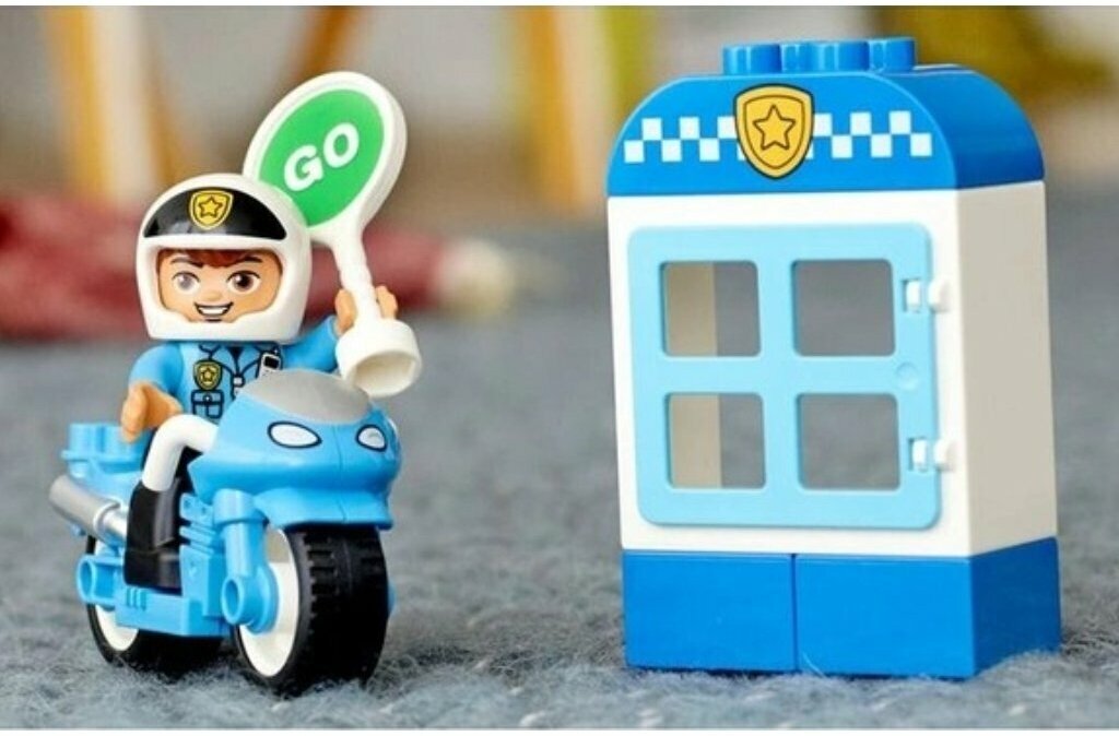 Lego Duplo Town 10900 Полицейский мотоцикл Конструктор - фото №12