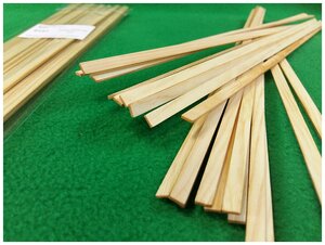 <b>Деревянные</b> <b>рейки</b> из сосны 1,5х6 мм (20 шт) длина 300 мм Артикул 5137 Длина 300 мм, сосна 20 шт Дерев