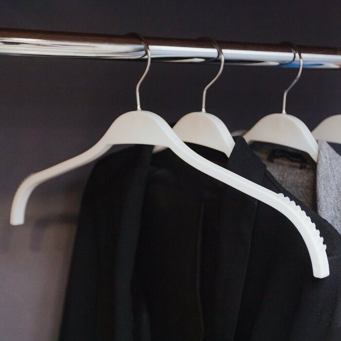 Вешалка-плечики для одежды, размер 44-46, антискользящая, цвет белый - фотография № 5