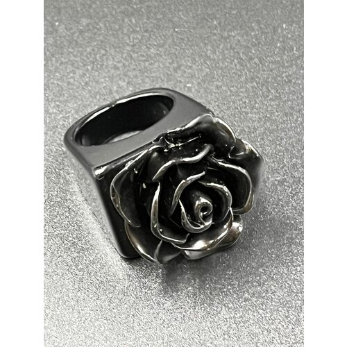 фото Акриловое черное кольцо женское летнее роза natalia yarskaya