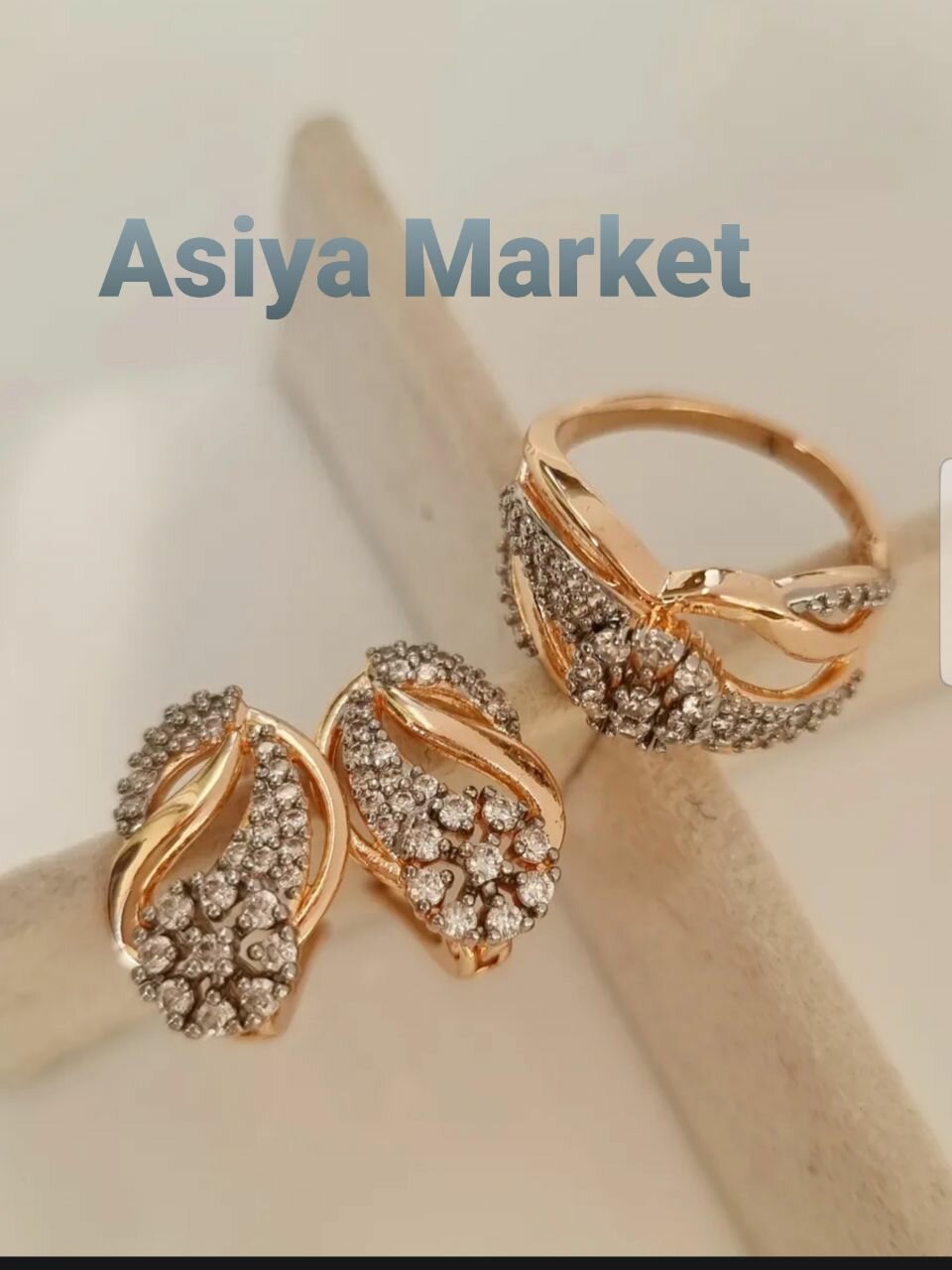 Комплект бижутерии: серьги, кольцо, финифть, размер кольца 19, золотистый — фото 1