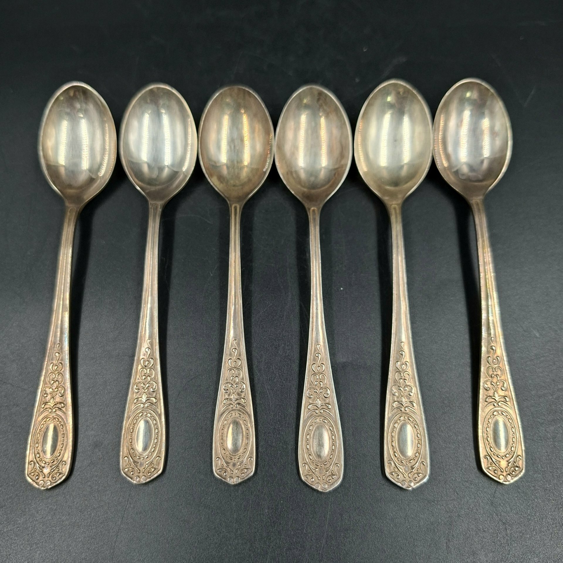 Набор из шести чайных ложек с растительным декором, мНЦ (медь-никель-цинк)