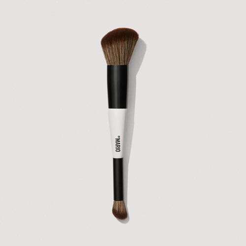 Изображение товара Makeup by Mario Двусторонняя кисть для контуринга и румян F1 Dual-Ended Contour and Blush Brush