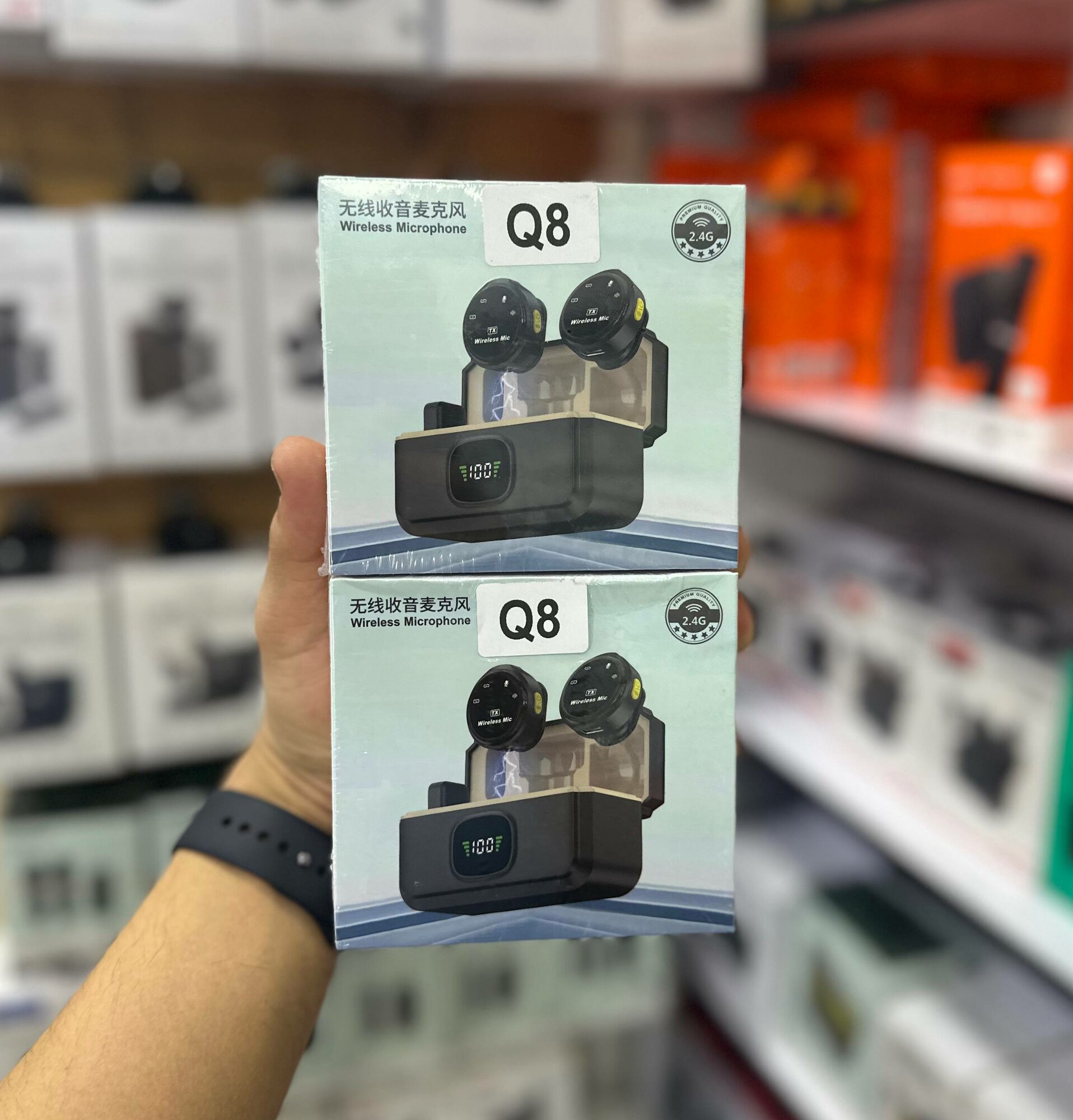 Q8 беспроводной микрофон один-два Магнитный маленький круглый беспроводной микрофон Lavalier с цифровым дисплеем