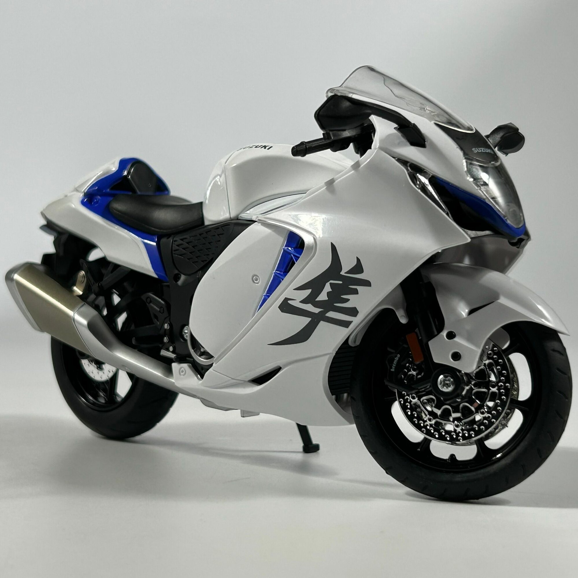 Игрушечная машина 1:12 Suzuki Hayabusa GSX1300R, Модель из сплава, Со звуком и светом, Коллекционные предметы