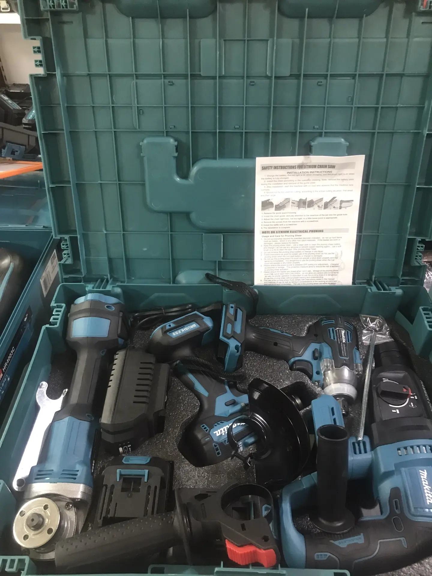 Набор электроинструмента на акб Makita 4в1