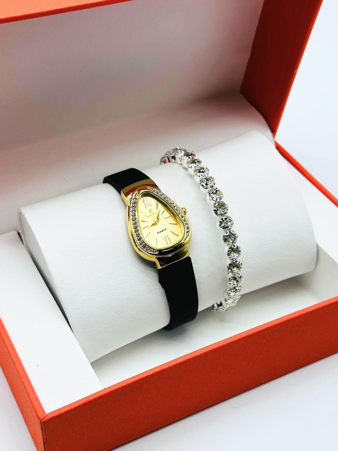 Наручные часы, белый, — фото 1