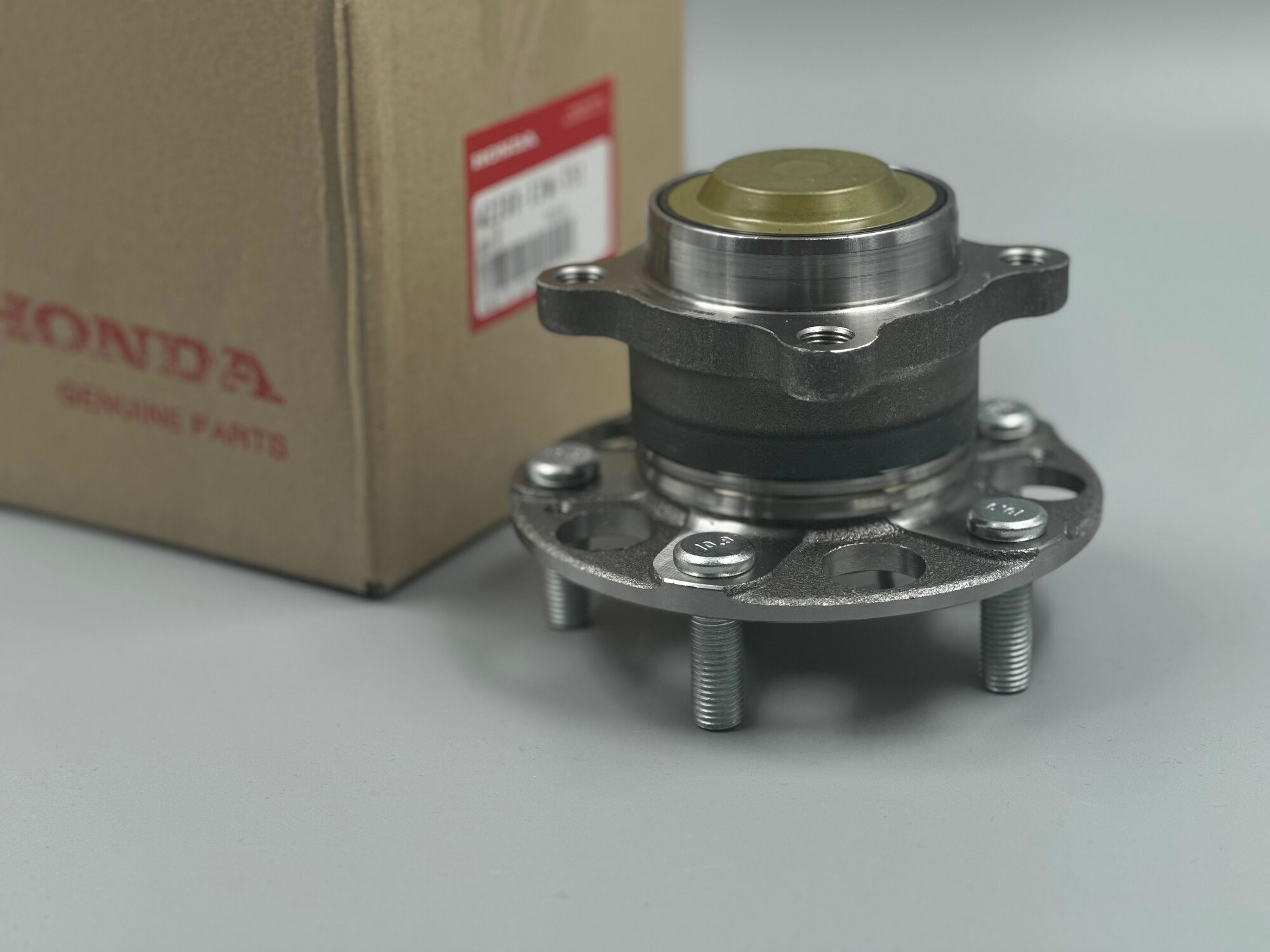 42200T2MT51 Ступица задняя HONDA Accord/ACURA 42200T2MT51
