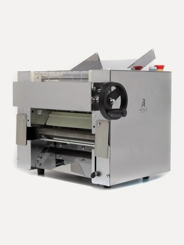 Изображение товара Электрическая тестораскаточная машина без лапшерезки AKITAJP DZM-300C профессиональная