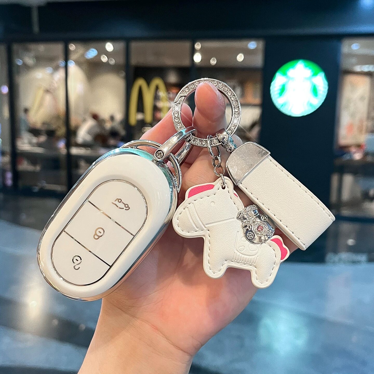 Премиум-чехол для ключей Zeekr L6/LS6/LS7/L7/L9, белый с денежным талисманом