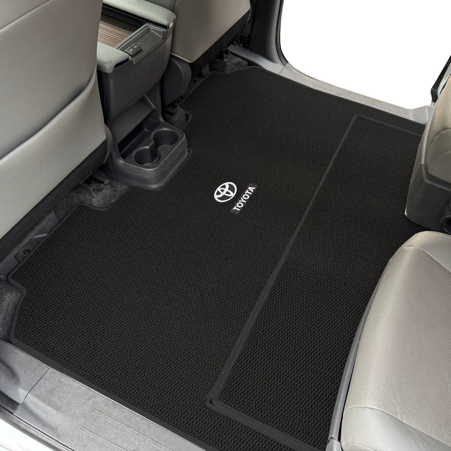 Toyota Sienna Domestic Hybrid Black Menes Single Middle Row Floor Mat, Thick Design for 2019-2023 Models, Complete
