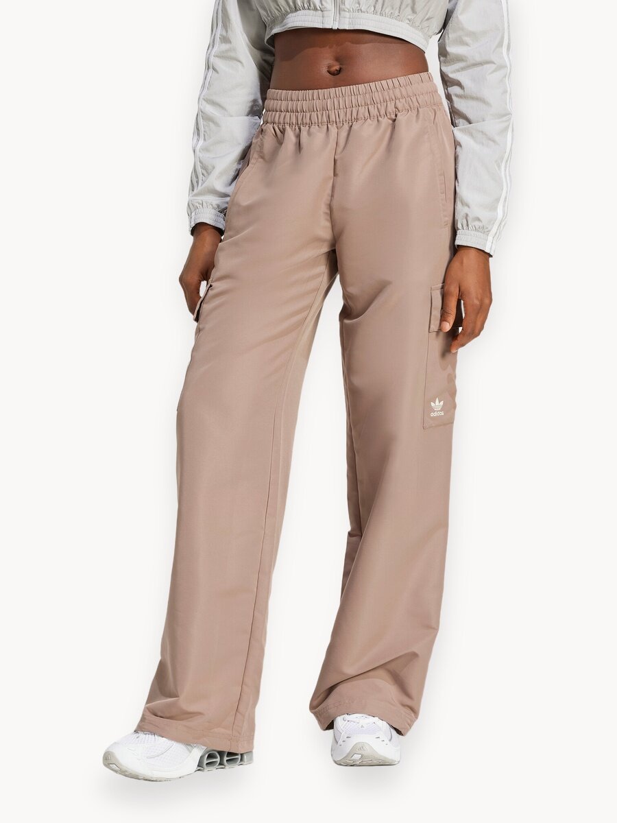 Брюки карго adidas Originals Essentials Woven Cargo, размер XS INT, коричневый