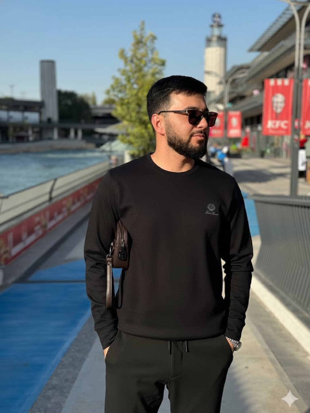 Свитшот спортивный  Свитшот