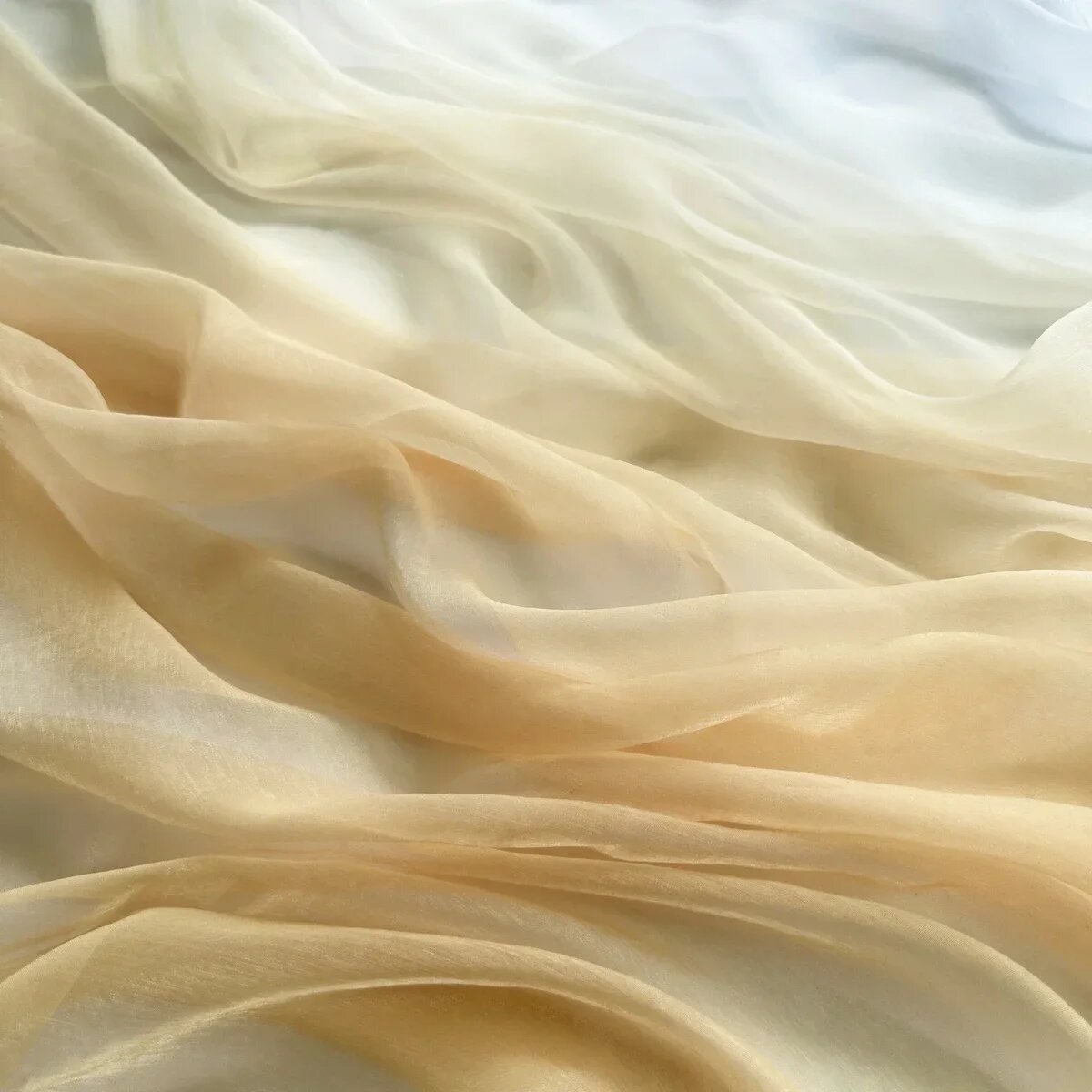 Градиентная шифоновая ткань сине-фиолетовая 100% полиэстер 1,5 м Light yellow gradual
