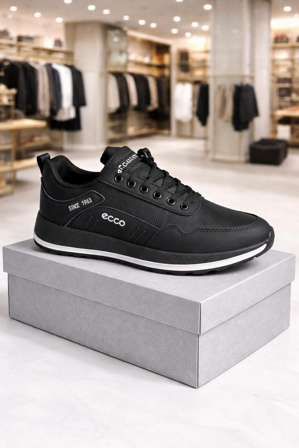 Кроссовки ECCO