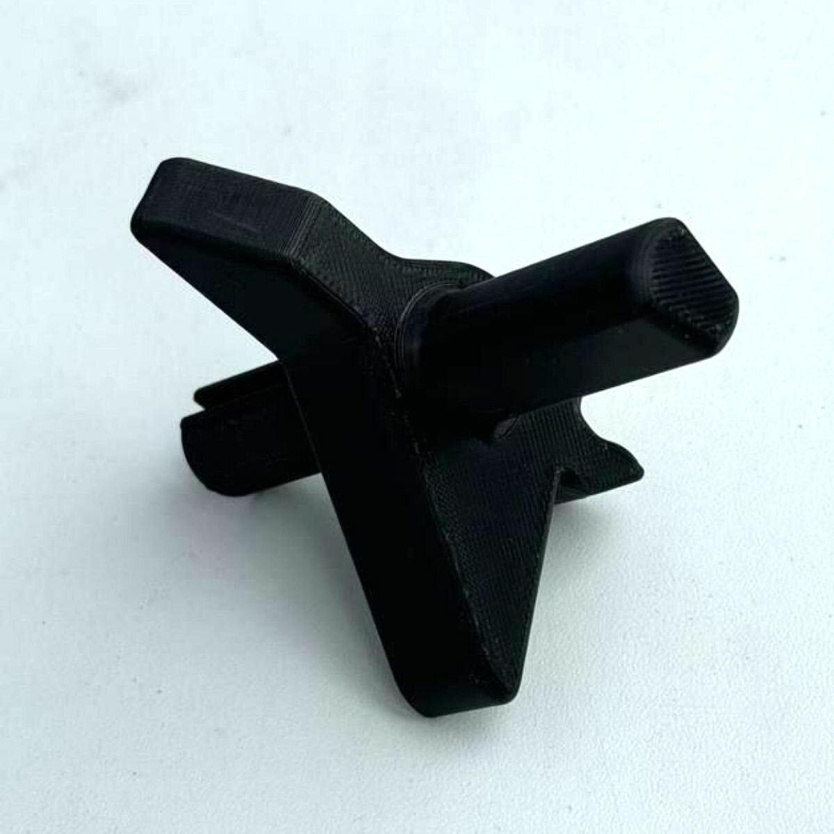 Крепления тента багажника Mercedes ML 350, обеспечивает надежную фиксацию