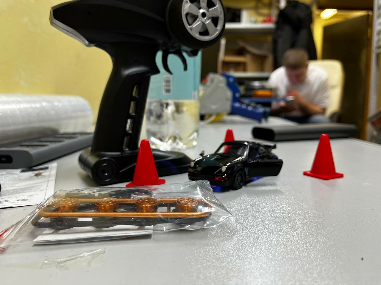 Радиоуправляемая машинка 1:43 металлическая 4WD, дрифт-кар с подсветкой Porsche 911 Black - чёрный