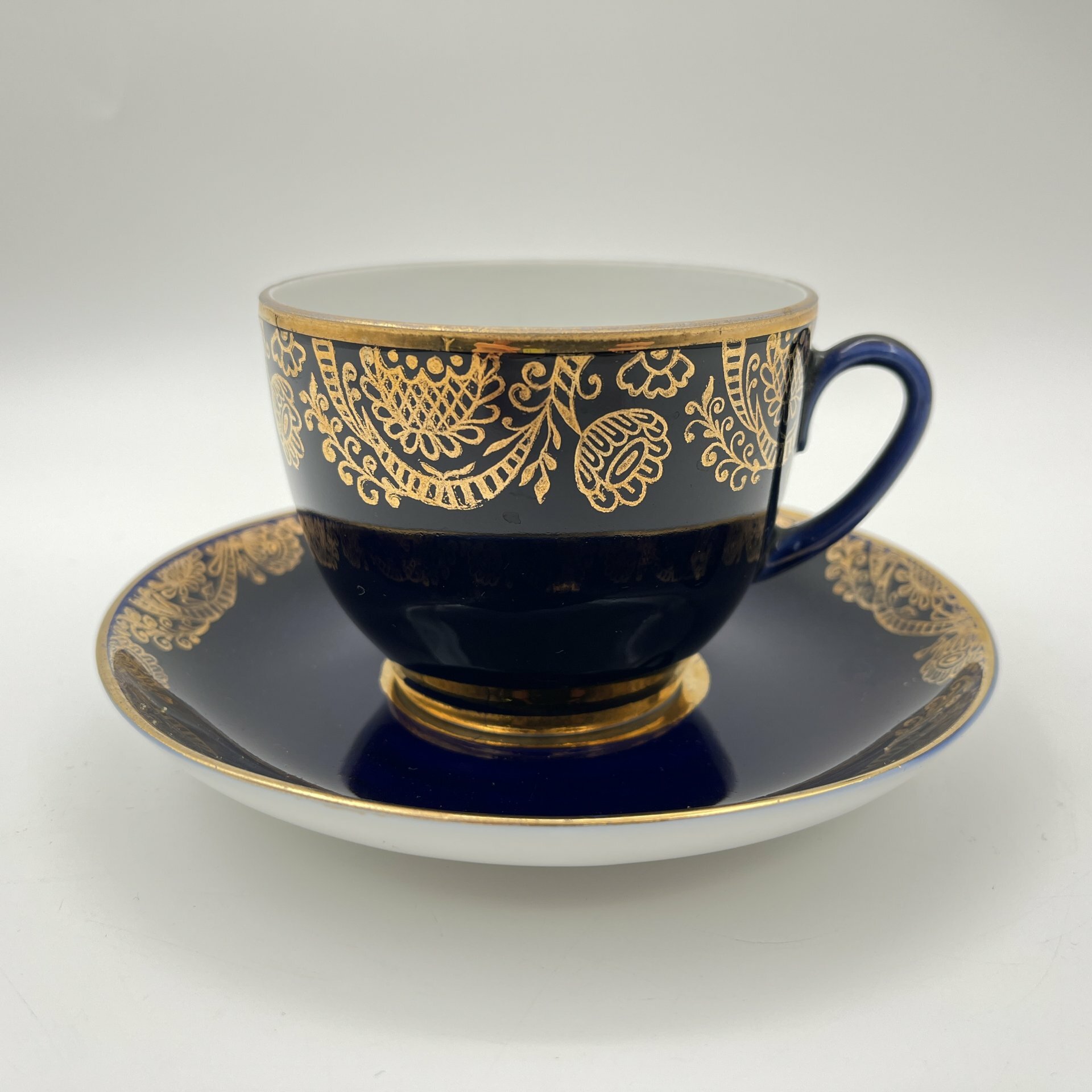 Чайная пара "Золотой фриз", фарфор, крытье кобальтом, золочение