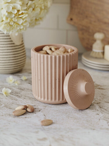 Изображение товара Банка, ёмкость для хранения сыпучих продуктов и специй Chloe S, 0,270 л, с крышкой, бетон, розовая глянцевая