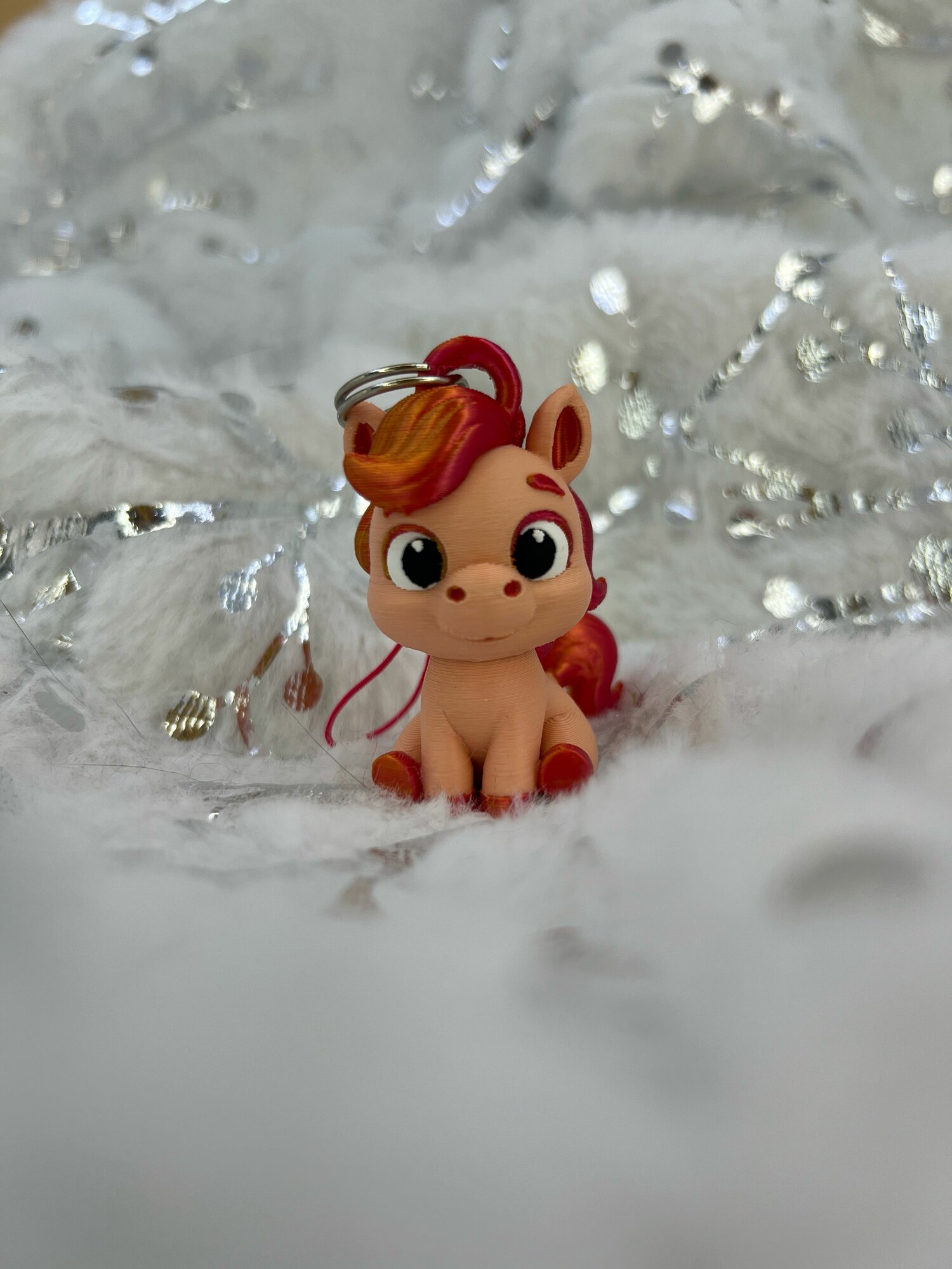 Символ 2026 года Коняжка-симпотяжка елочная игрушка брелок на рюкзак