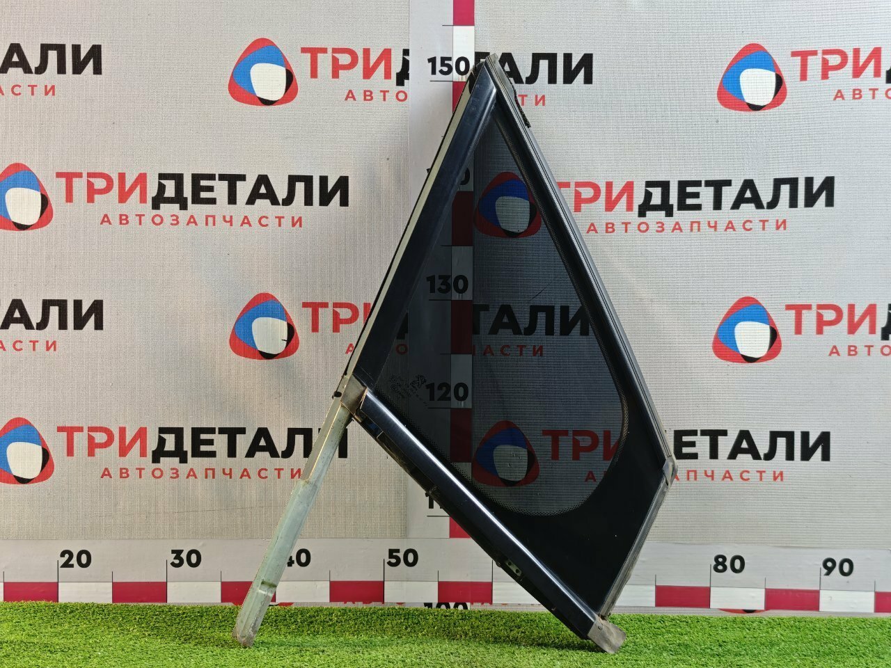 Стекло двери Peugeot 408 1.6 10FHBX 2012 перед. прав. (б/у)