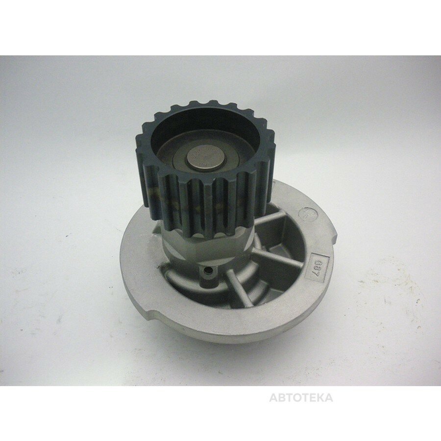 Помпа водяная GMB GWDW92A DW F14/16D3 Kalos 03-, Lacetti 05-, Nubira 05-;