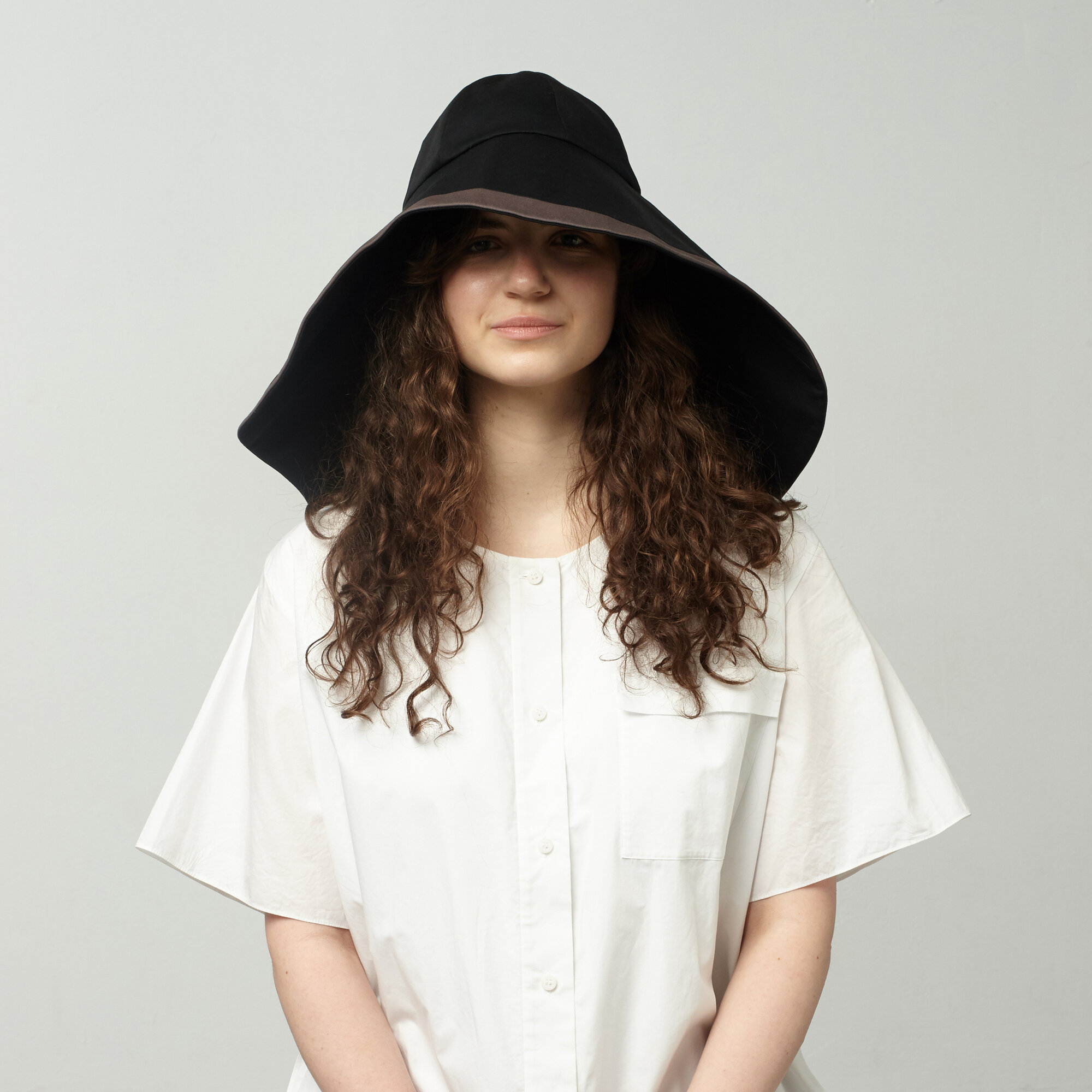 Шляпа для мужчин и женщин