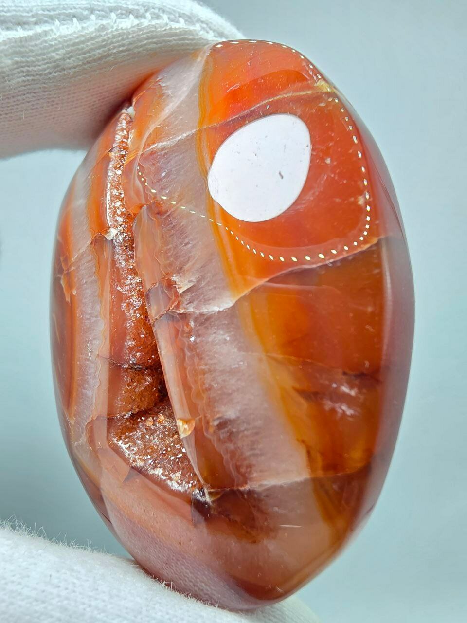 Сердолик с жеодой 63 мм, 107 г. — фото 1