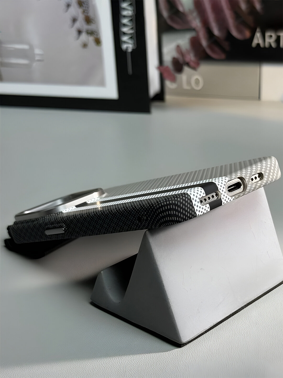 Чехол, для iPhone 14 Pro MAX, карбоновый, Classic, Free Air, — фото 1