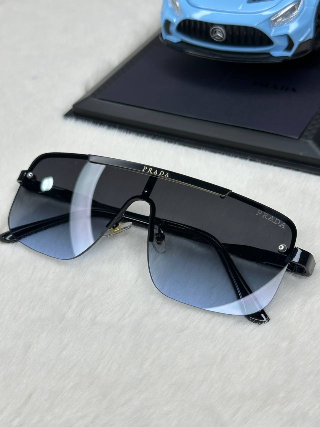 Солнцезащитные очки